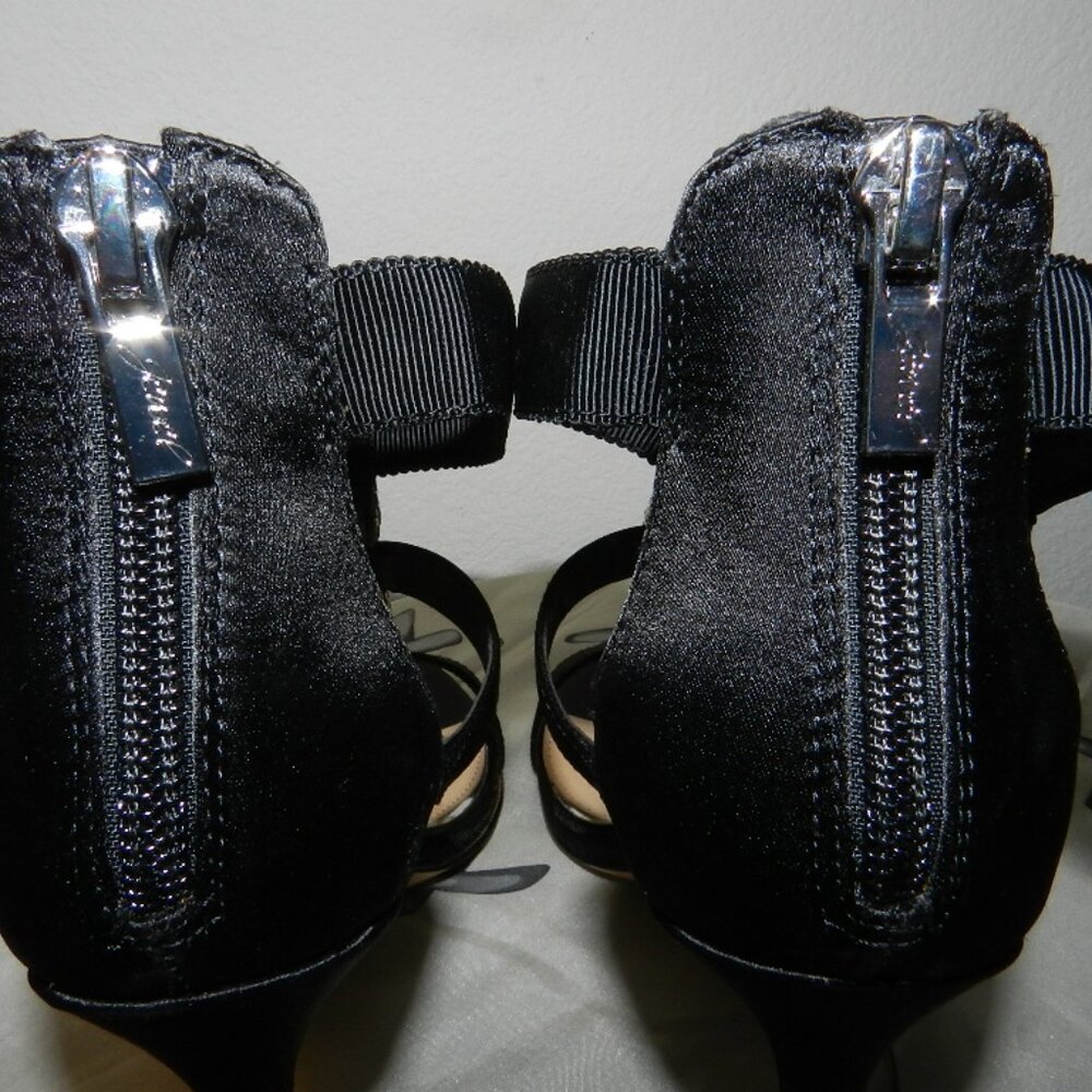 Jewel by Badgley Mischka Henderson Heels Black Satin Size 6 Crystal Rhinestone - Picture 9 of 16